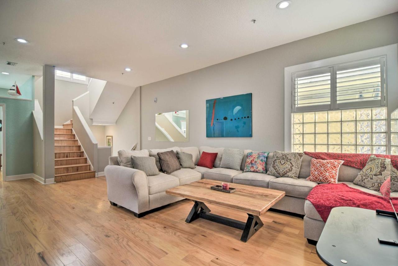 Coastal Sea Side Townhome - Walk To Beach! Clearwater Beach Bagian luar foto